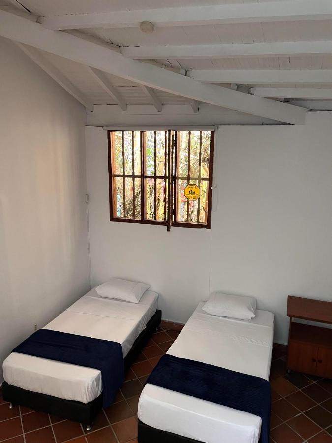 Hostel Yolo